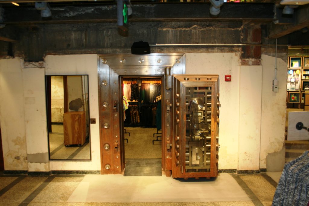 urban-outfitters-bank-vault-westfield-nj