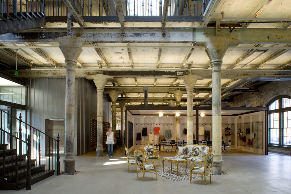 Meyer Scherer & Rockcastle Urban Outfitters Headquarters Blue Rock